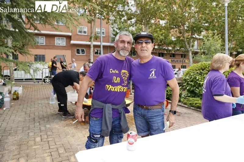 Pizarrales disfruta una deliciosa paella por sus fiestas patronales | FOTOS: David Sañudo 