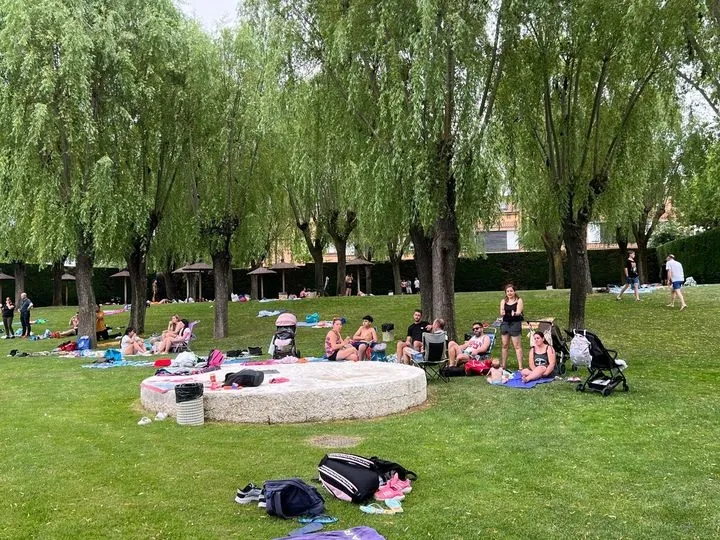 Foto 4 - Ya est&aacute;n abiertas las piscinas municipales de Carbajosa