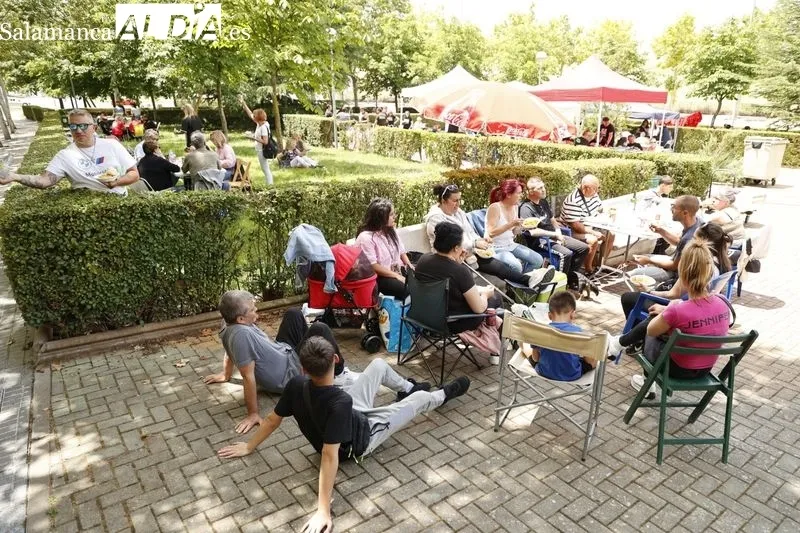 Pizarrales disfruta una deliciosa paella por sus fiestas patronales | FOTOS: David Sañudo 