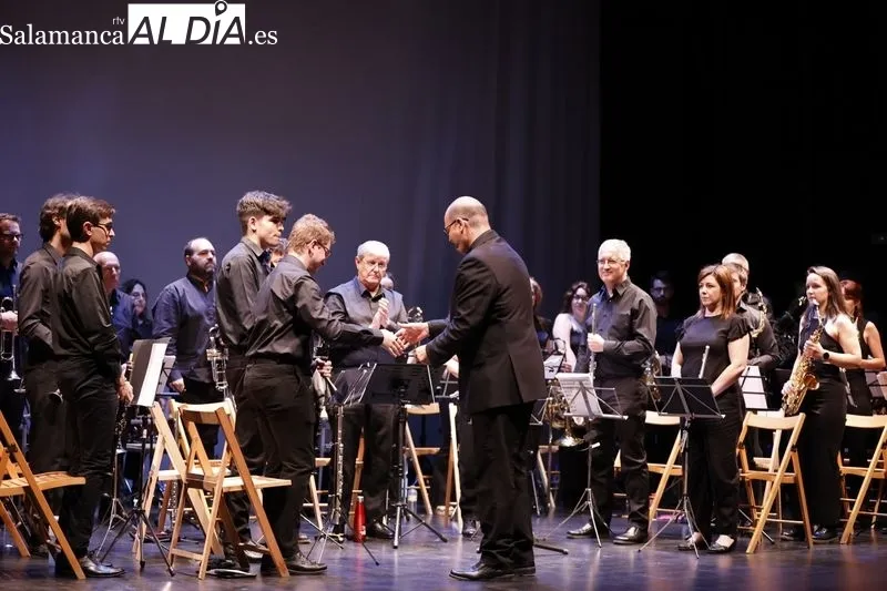 'La Música que Nos Une', un concierto solidario ofrecido por la Banda de Música 'Tomás Bretón' | FOTOS | David Sañudo