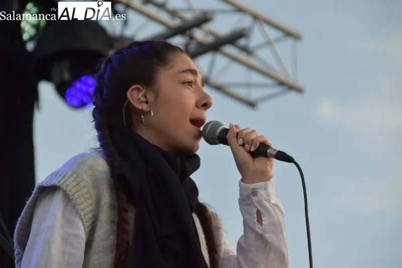 Nereida Sanchón, en el concierto en el Recinto Ferial de La Aldehuela 