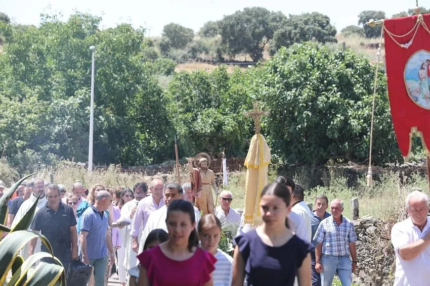 Foto 6 - Solemnidad y devoci&oacute;n por San Juan en Villar de Arga&ntilde;&aacute;n 
