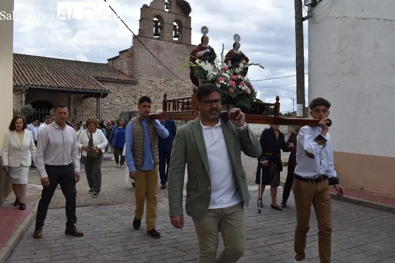 Foto 8 - Cuarenta kilos de cerezas para el tradicional d&iacute;a de &lsquo;Los Guinderos&rsquo;