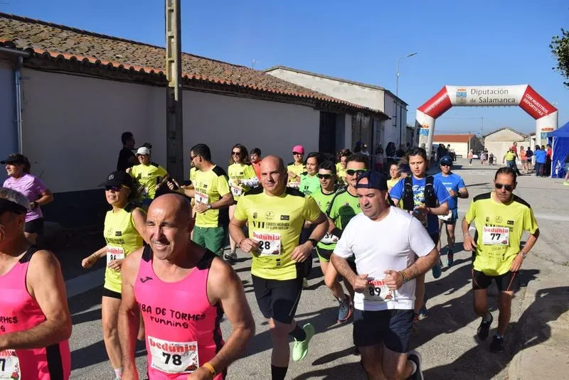  VII Carrera Solidaria Un Nuevo Impulso de Coca de Alba. Foto de la Delegación Salmantina de Atletismo