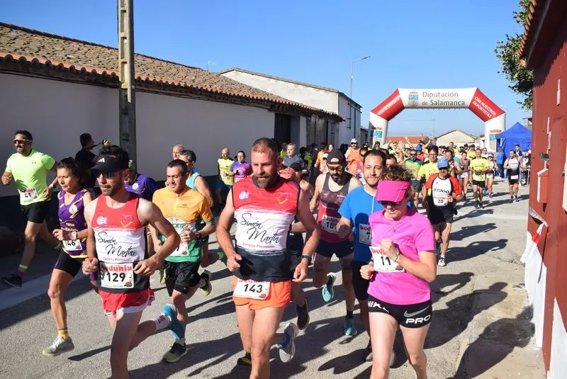  VII Carrera Solidaria Un Nuevo Impulso de Coca de Alba. Foto de la Delegación Salmantina de Atletismo