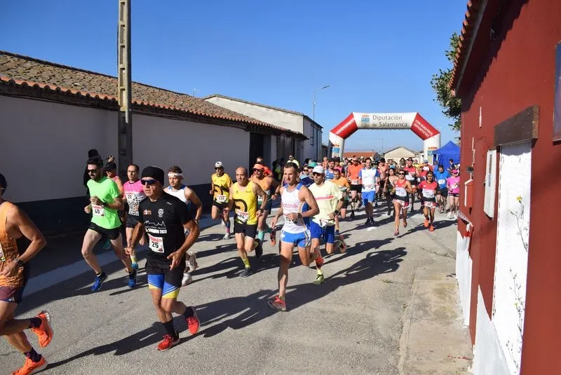  VII Carrera Solidaria Un Nuevo Impulso de Coca de Alba. Foto de la Delegación Salmantina de Atletismo