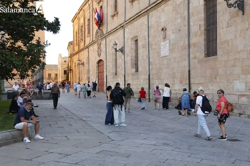 Foto 13 - Los salmantinos aprovechan el calor y se dan cita en las terrazas del centro este fin de semana
