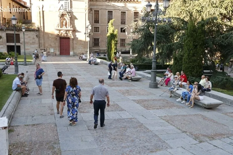 Foto 9 - Los salmantinos aprovechan el calor y se dan cita en las terrazas del centro este fin de semana