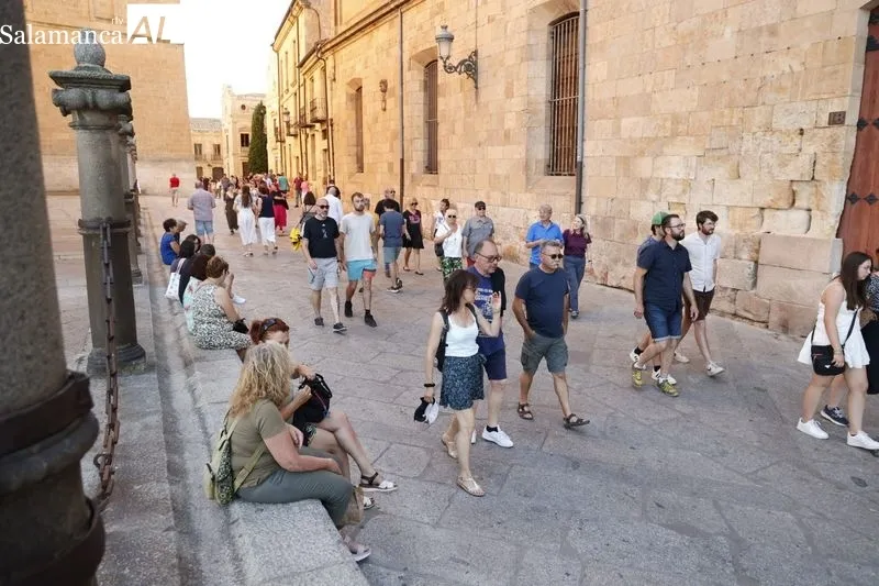 Foto 6 - Los salmantinos aprovechan el calor y se dan cita en las terrazas del centro este fin de semana