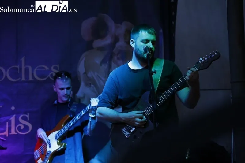 Foto 7 - La voz de Nereida llena de magia la Casa Lis