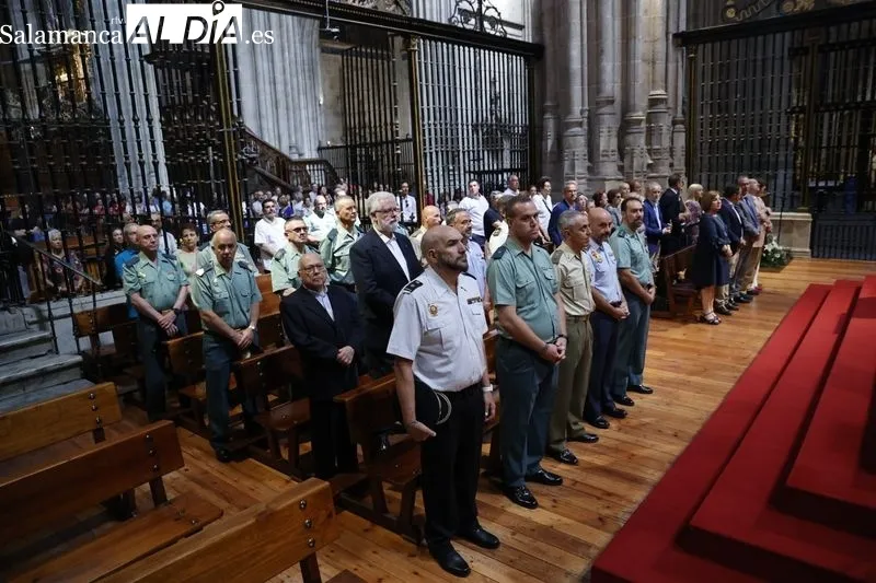 Foto 10 - Emotiva misa en la Catedral con motivo del D&iacute;a de la Memoria y Recuerdo de las V&iacute;ctimas del Terrorismo de la Guardia Civil