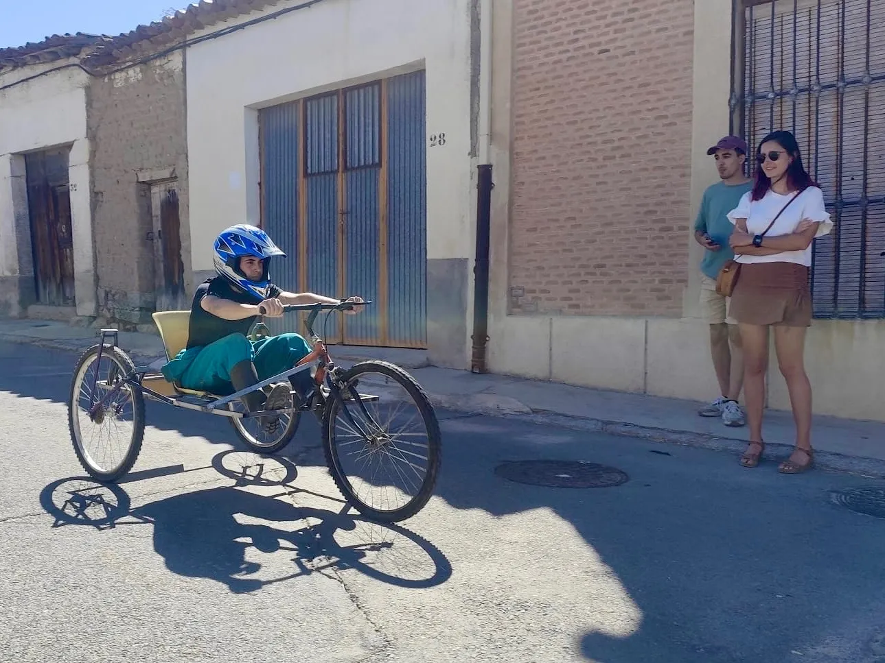 Foto 6 - La Carrera de Autos Locos se estrena con gran &eacute;xito y diversi&oacute;n en las fiestas de Santiago de la Puebla