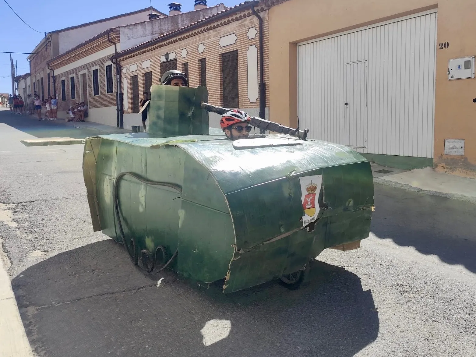 Foto 4 - La Carrera de Autos Locos se estrena con gran &eacute;xito y diversi&oacute;n en las fiestas de Santiago de la Puebla
