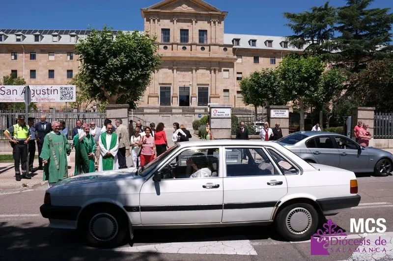 Eucaristía y bendición de vehículos por San Cristóbal. Fotos: Diócesis de Salamanca.