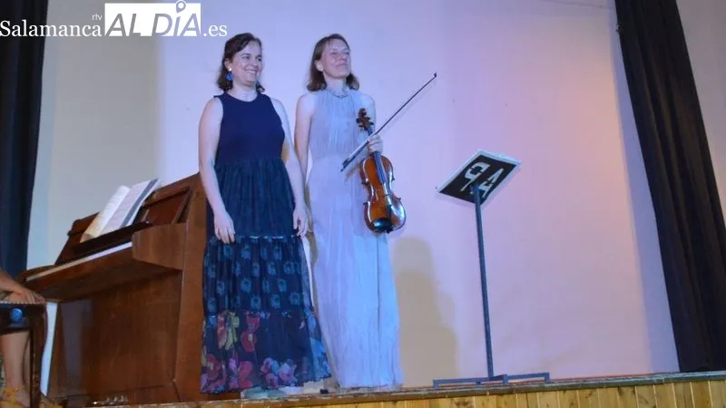 Foto 2 - Gran concierto de la violinista Karolina Michalska y la pianista Sara Olleros en Lumbrales