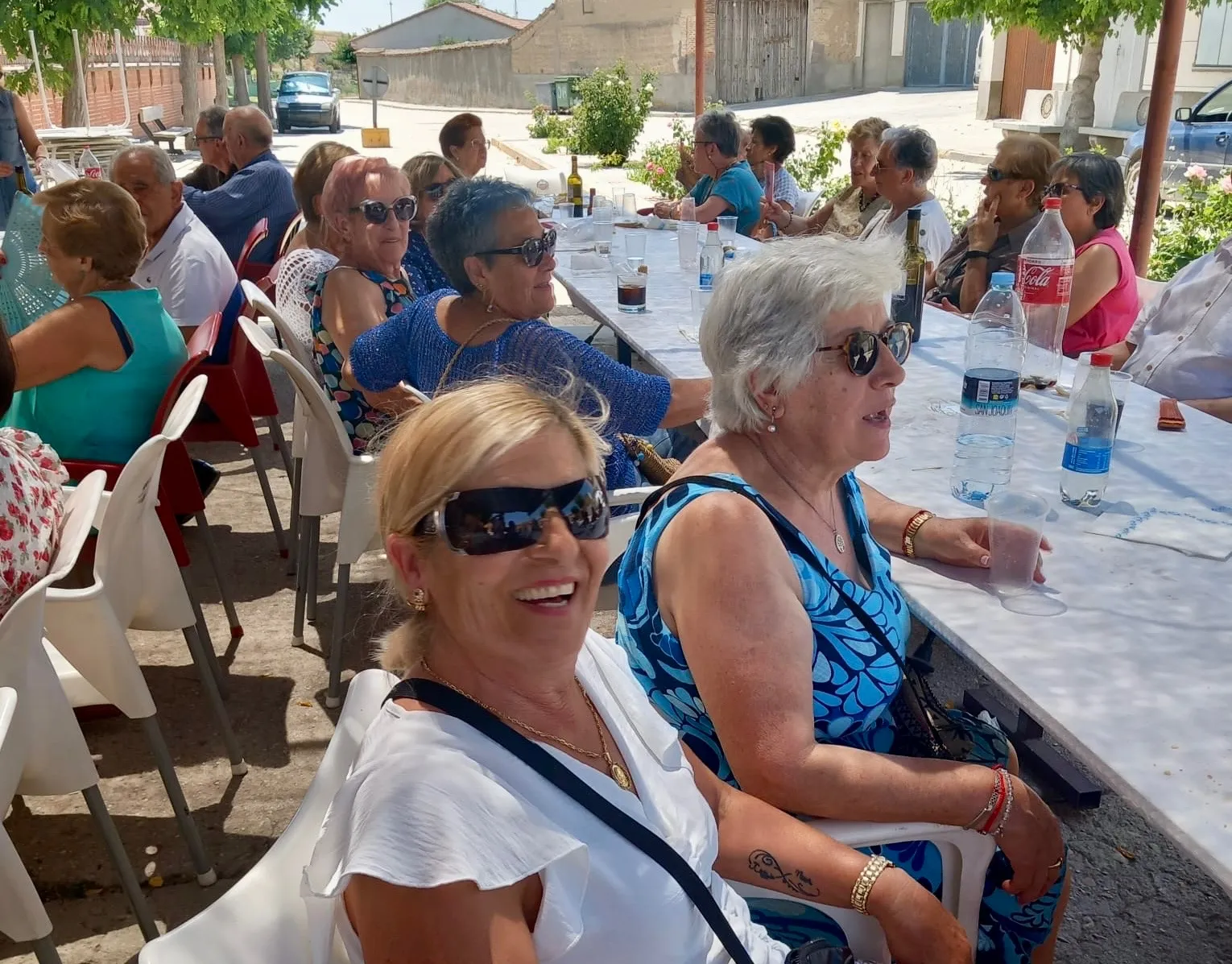Foto 10 - Gran participaci&oacute;n y ambiente en la fiesta de la Asociaci&oacute;n de Mayores Torres Villarroel de Macotera