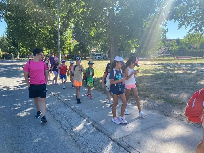 Foto 5 - M&aacute;s de un centenar de ni&ntilde;os disfrutan el mes de julio en las Escuelas de Verano del Piensos Dur&aacute;n Albense FS