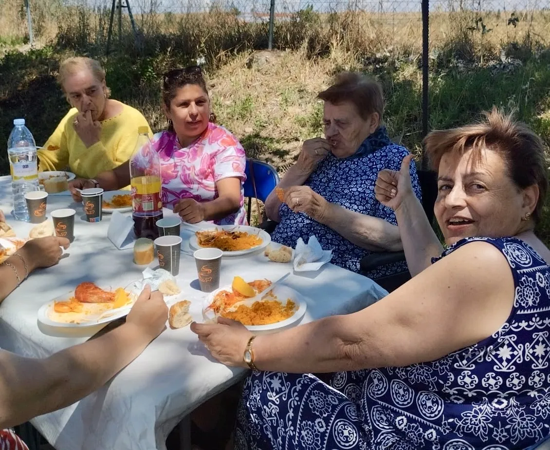 Foto 5 - Las mujeres de B&oacute;veda se ponen &lsquo;manos a la obra&rsquo; para recuperar la tradici&oacute;n de crear el autentico jab&oacute;n de la abuela