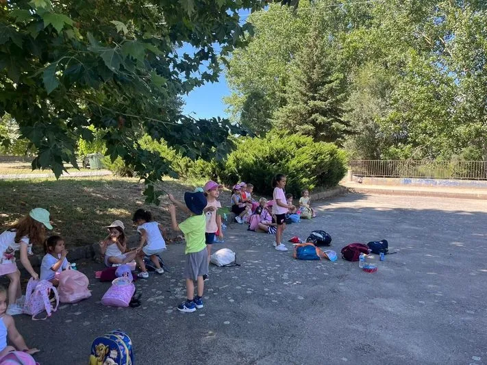Foto 4 - M&aacute;s de un centenar de ni&ntilde;os disfrutan el mes de julio en las Escuelas de Verano del Piensos Dur&aacute;n Albense FS