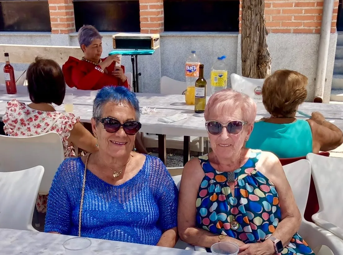 Foto 7 - Gran participaci&oacute;n y ambiente en la fiesta de la Asociaci&oacute;n de Mayores Torres Villarroel de Macotera