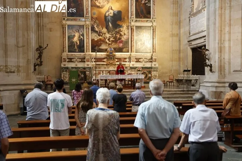 El Centro Gallego en Salamanca celebra una eucaristía en La Purísima por el Día de Santiago Apóstol. Foto: David Sañudo