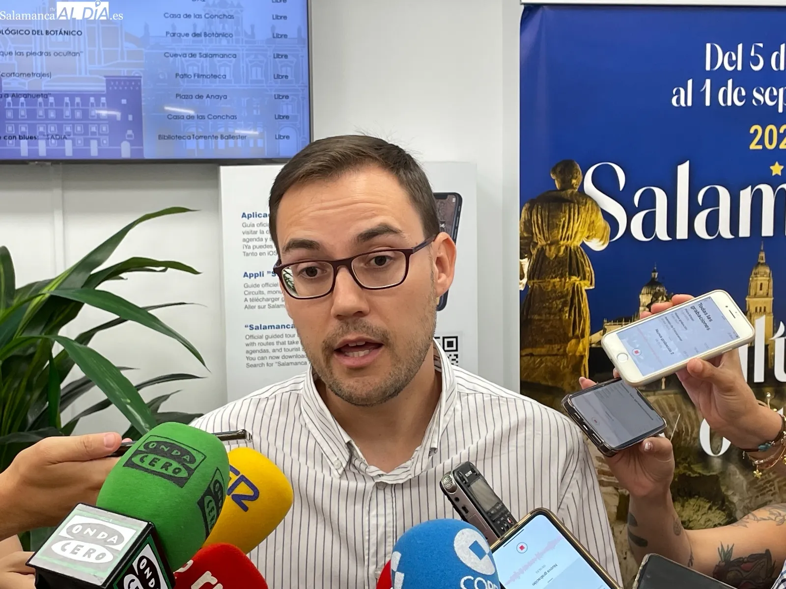 El concejal de Turismo, Ángel Fernández, hace balance de los datos de turismo del primer semestre de 2024. Fotos: Miguel González