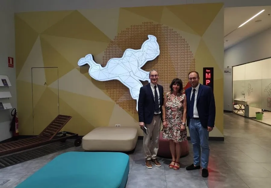 Foto 5 - Marcos Iglesias conoce el &lsquo;Polo Nacional de Contenidos Digitales&rsquo; y el Centro de Cultura &lsquo;La T&eacute;rmica&rsquo;
