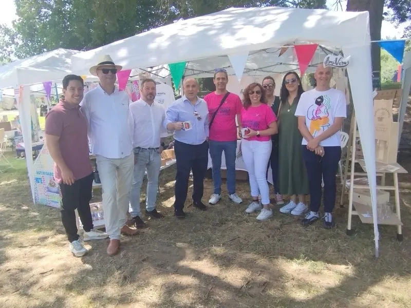 IV Feria de Comercio de Santa Marta de Tormes en la Isla del Soto
