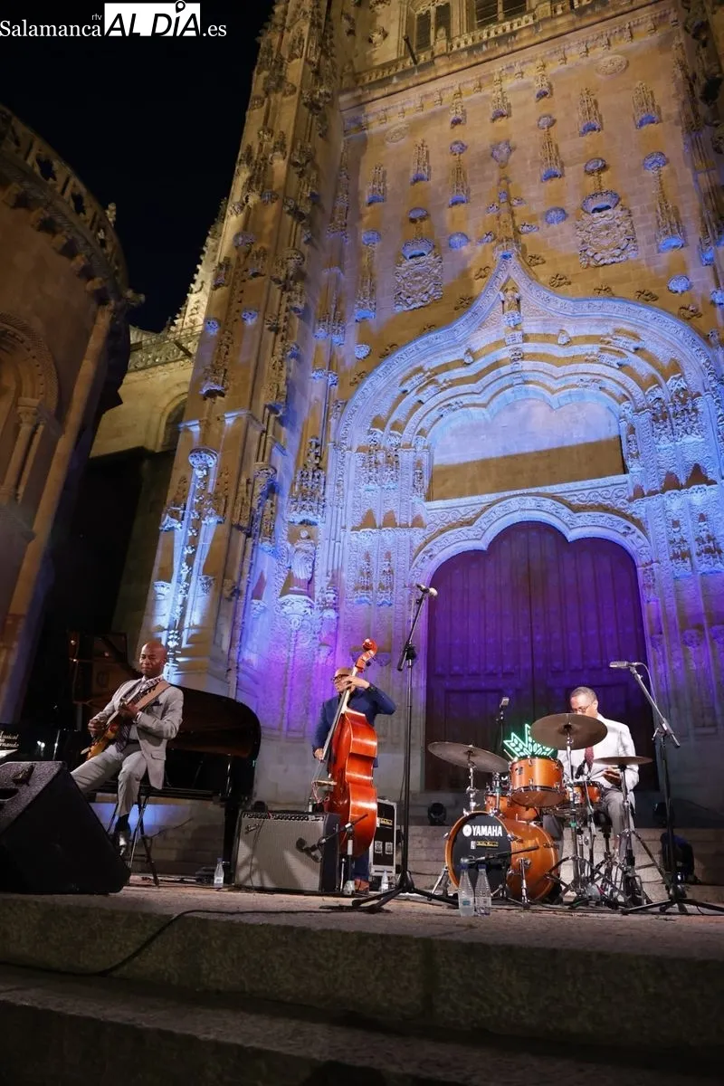 Concierto de Russell Malone VII Festival Internacional de Jazz en el Patio Chico. Fotos: David Sañudo.