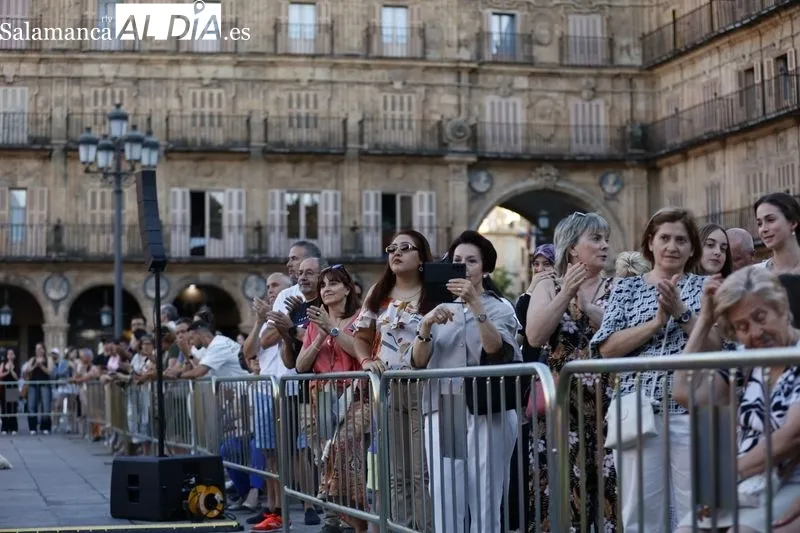 Concierto de la OSCyL Joven en la Plaza Mayor. Fotos: David Sañudo.