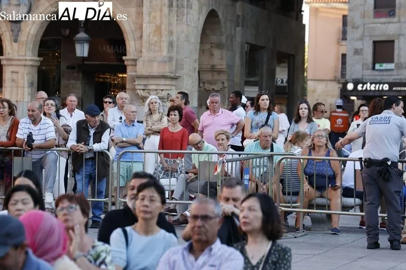 Concierto de la OSCyL Joven en la Plaza Mayor. Fotos: David Sañudo.