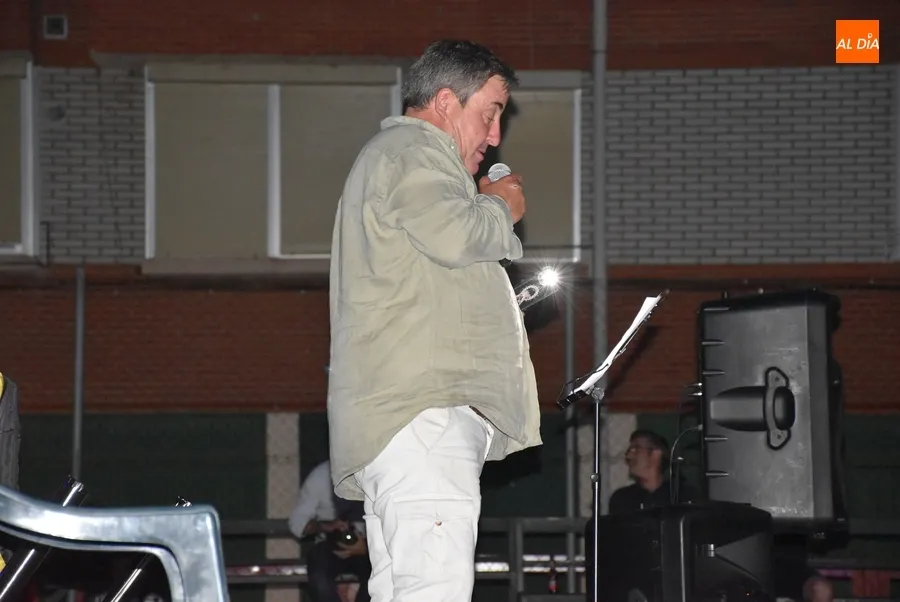 Foto 7 - Juanjo &lsquo;Carruelas&rsquo; abre las fiestas del Barrio Nuevo evocando cuando &ldquo;esto parec&iacute;a la &lsquo;Gran Manzana&rsquo;&rdquo;