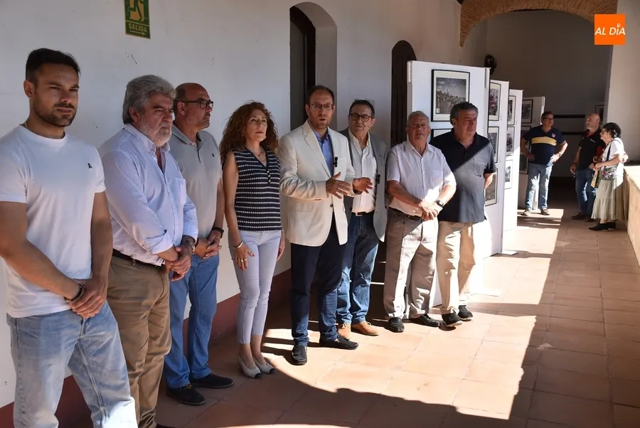 Foto 2 - El comercio mirobrigense de d&eacute;cadas atr&aacute;s revive en una exposici&oacute;n fotogr&aacute;fica llena de historia