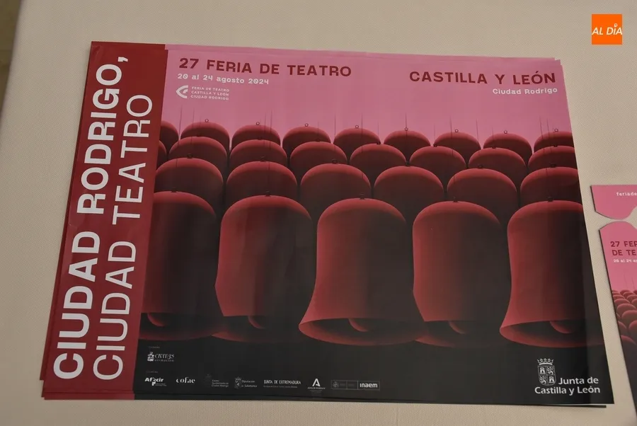 Foto 2 - Manteles de uso &uacute;nico y el perching remarcar&aacute;n la Feria de Teatro durante sus d&iacute;as de celebraci&oacute;n