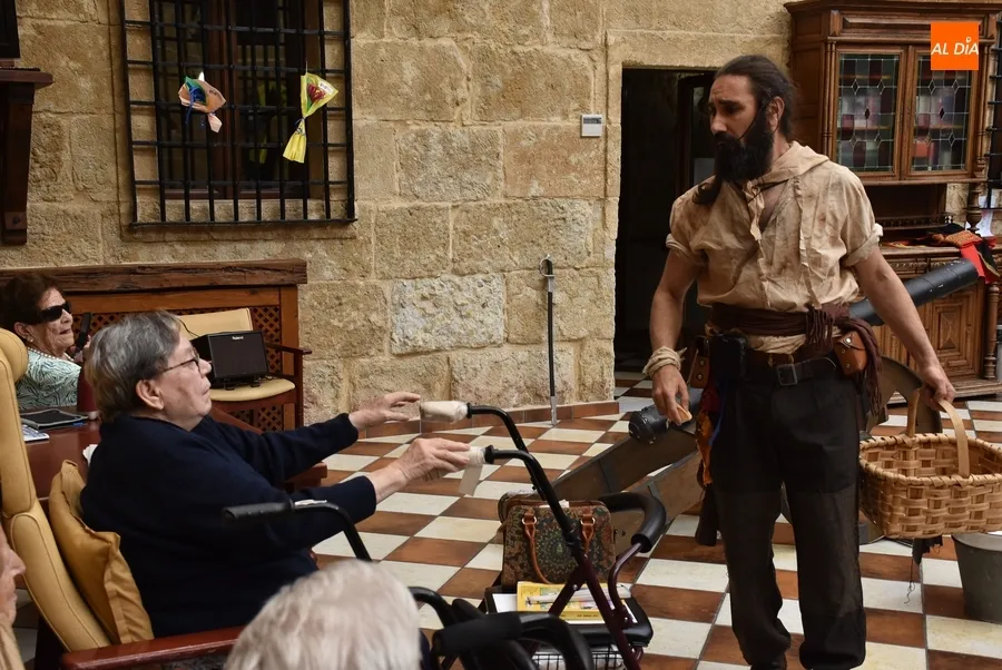 Foto 4 - Sergio Cardoso abre &lsquo;La Puerta de Europa&rsquo; en la Residencia Obispo T&eacute;llez