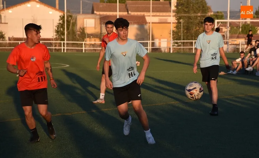 Foto 9 - La Farinato League de F&uacute;tbol 7 llega a la lucha por el t&iacute;tulo