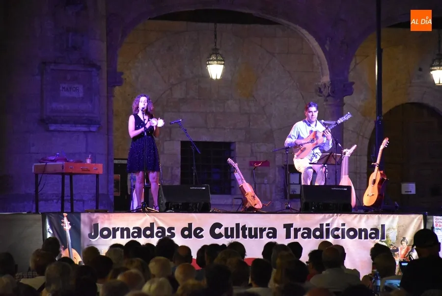 Foto 2 - Vanesa Muela y Rodrigo Jarabo repasan con su m&uacute;sica la memoria de los antepasados