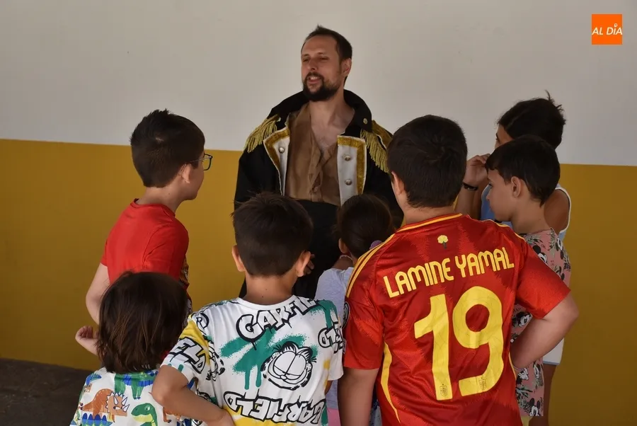Foto 8 - Un aguerrido grupo de ni&ntilde;os &lsquo;defiende&rsquo; Ciudad Rodrigo de las hordas napole&oacute;nicas