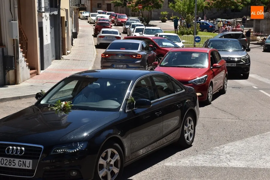 Foto 11 - 37 coches, una moto y una silla de ruedas reciben la bendici&oacute;n de San Crist&oacute;bal