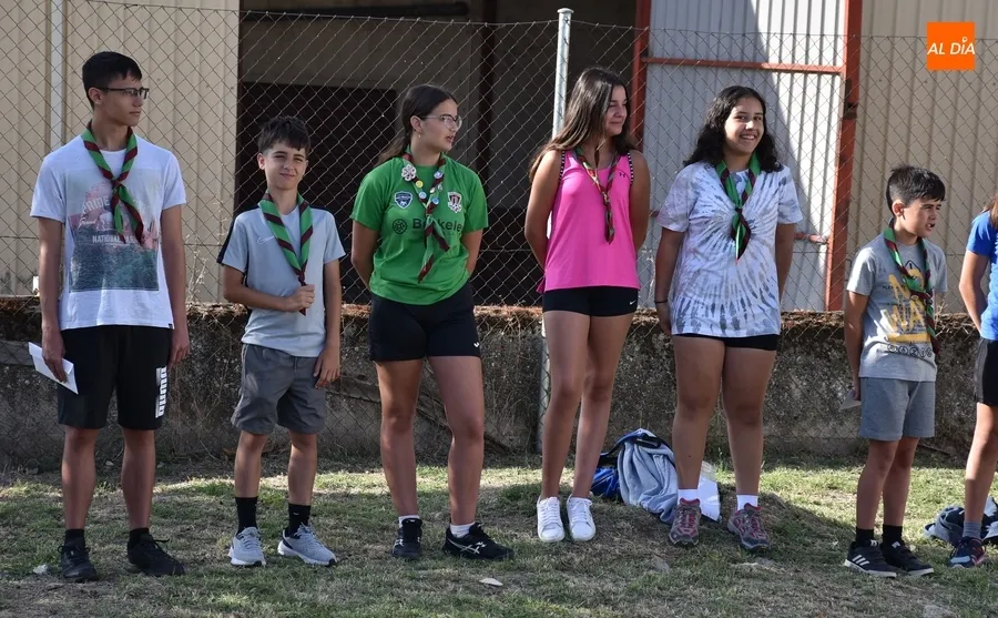 Foto 5 - Medio centenar de miembros del Grupo Scout Kennedy se van de campamento a Serradilla del Llano