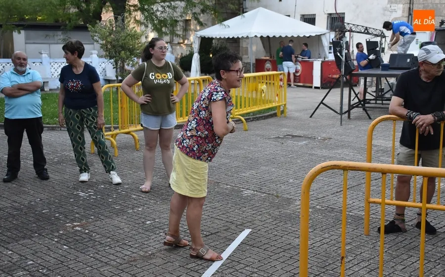 Foto 9 - San Andr&eacute;s abre sus fiestas con la ronda inicial de su emblem&aacute;tico campeonato de rana