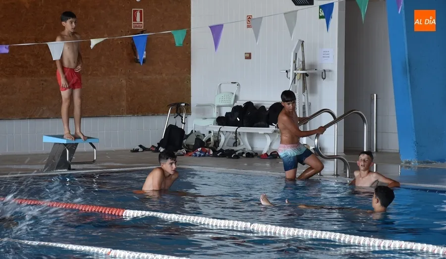 Foto 6 - El Centro Acu&aacute;tico recibe un d&iacute;a m&aacute;s a los participantes en el Mir&oacute;briga Campus