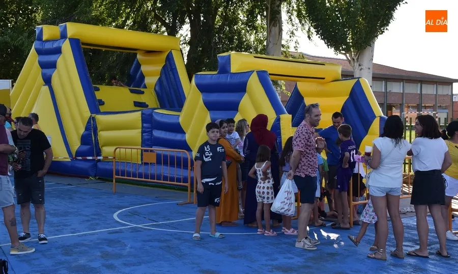 Foto 4 - Los Aficionados Pr&aacute;cticos ampl&iacute;an el esp&iacute;ritu taurino del Barrio Nuevo como cierre de sus fiestas