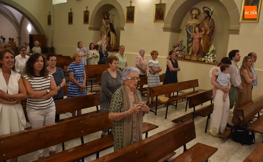 Foto 4 - El Convento de las Carmelitas honra hasta el martes a la Virgen del Carmen