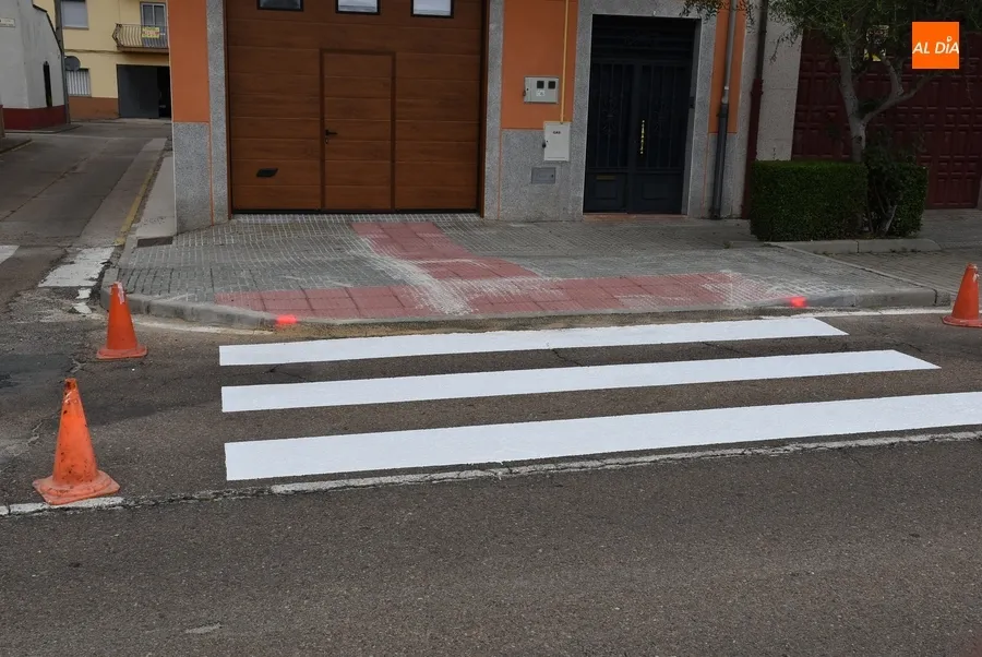 Foto 2 - Creado un nuevo paso de cebra en la calle Santa Clara
