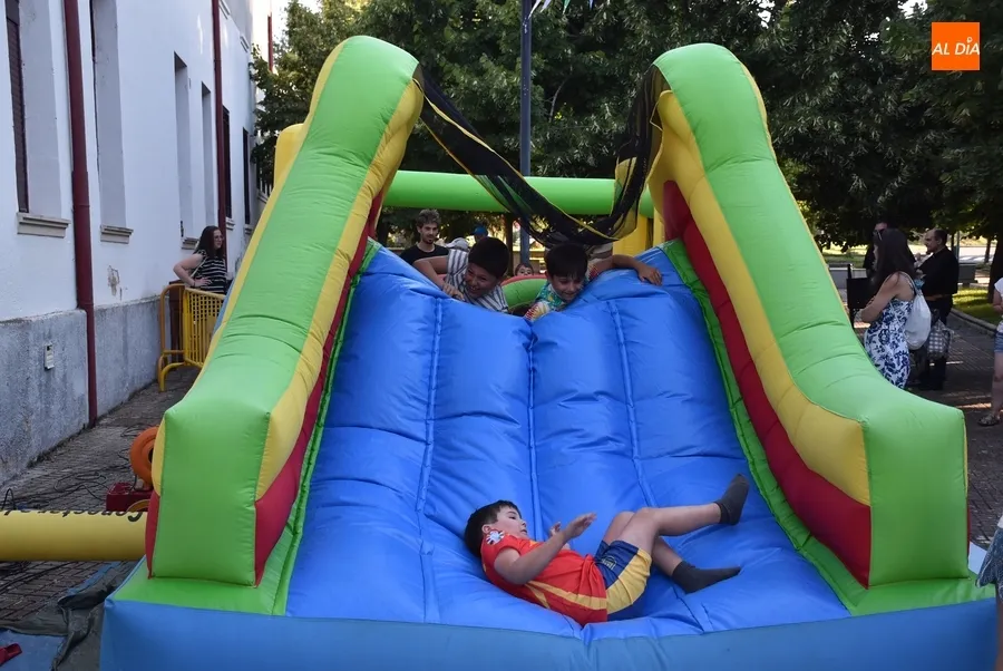 Foto 8 - Tarde de diversi&oacute;n para los m&aacute;s peque&ntilde;os en las fiestas de San Andr&eacute;s