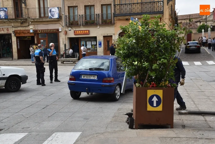 Foto 4 - La Plaza Mayor vive su primer d&iacute;a laborable sin coches del verano