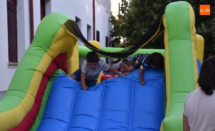 Foto 9 - Tarde de diversi&oacute;n para los m&aacute;s peque&ntilde;os en las fiestas de San Andr&eacute;s