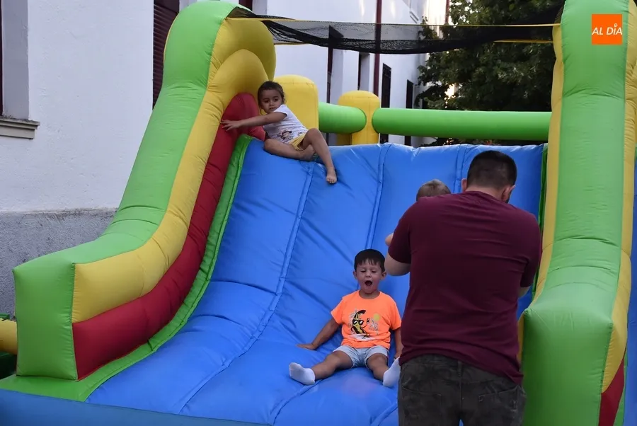 Foto 11 - Tarde de diversi&oacute;n para los m&aacute;s peque&ntilde;os en las fiestas de San Andr&eacute;s