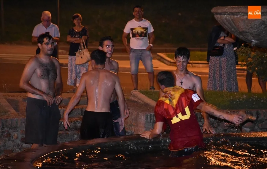 Foto 11 - Todo Ciudad Rodrigo festeja el regreso de Espa&ntilde;a a la cima de Europa 12 a&ntilde;os despu&eacute;s
